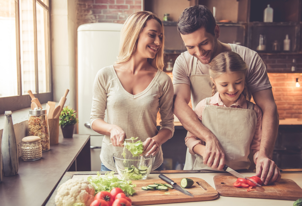 Start healthy habits when making family meals